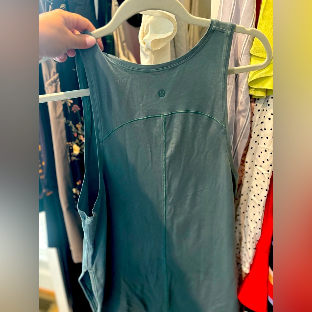 Long Lululemon Yoga Tank with side slits.